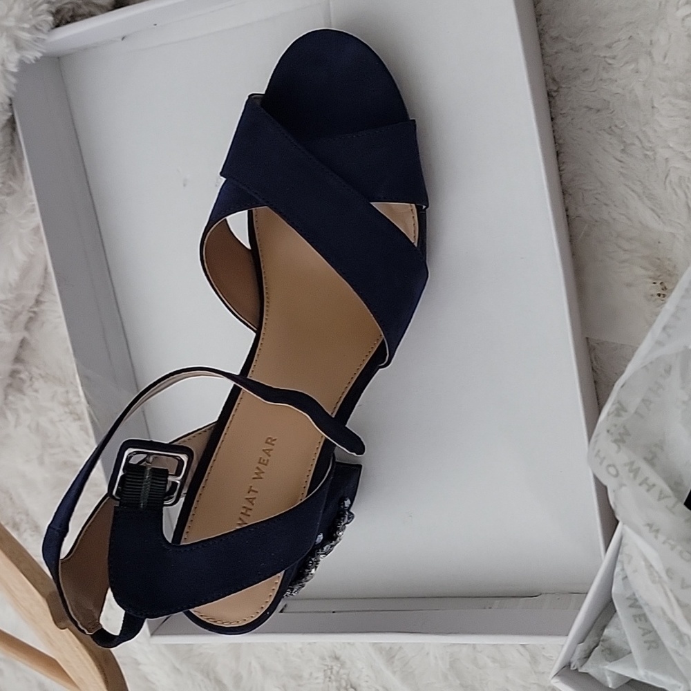Shoe